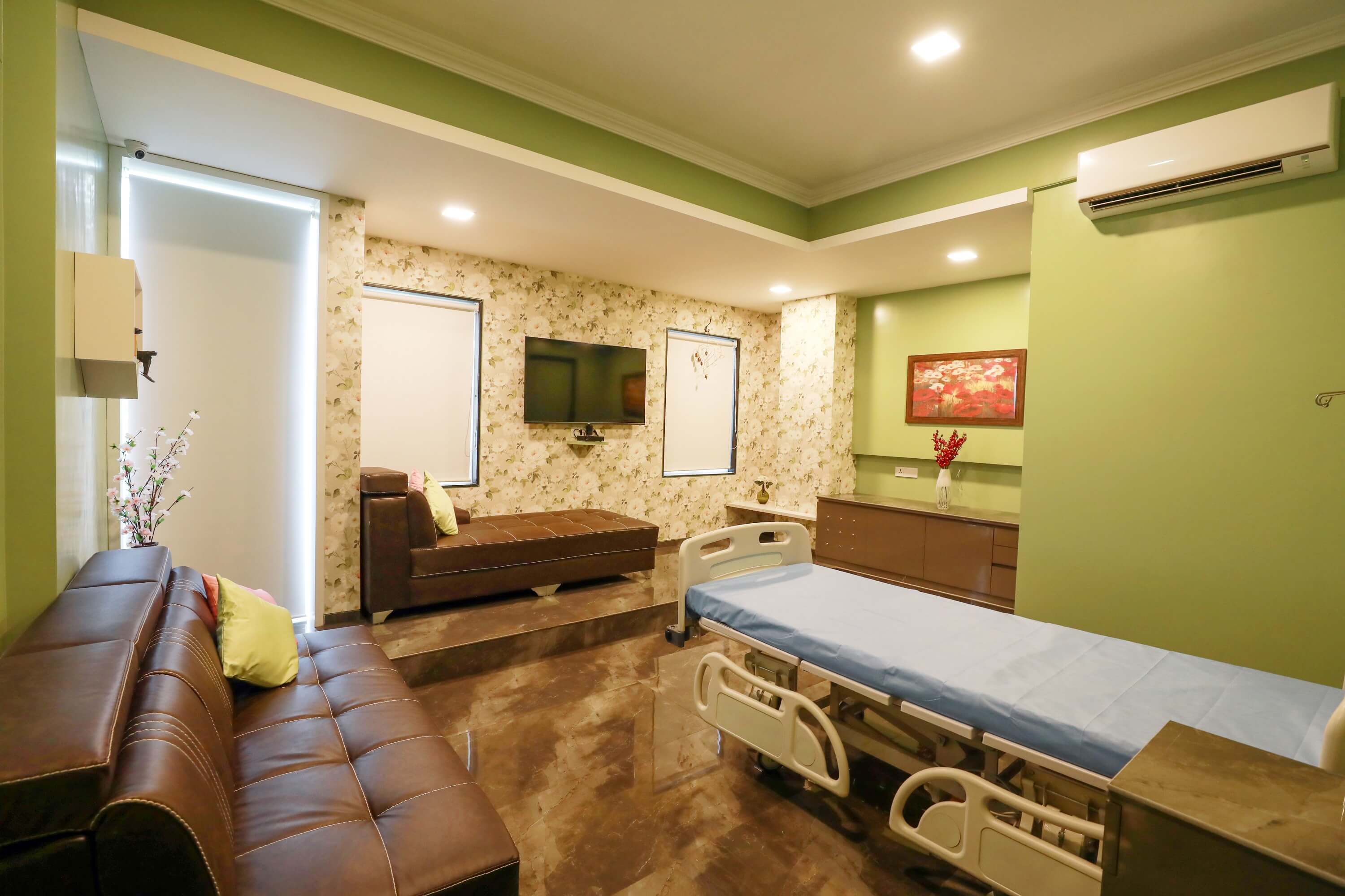 Patient Visit Room - healing hands clinic in india